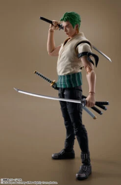 A Netflix Series: One Piece - Roronoa Zoro S.H. Figuarts Figure -Hot Sale Crunchyroll Store 45731026576882004