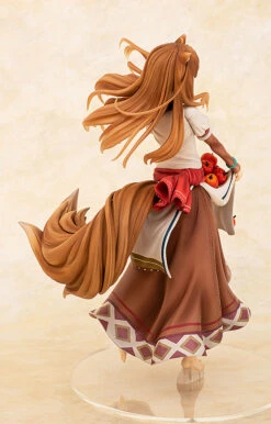 Spice And Wolf - Holo 1/7 Scale Figure (Plentiful Apple Harvest Ver.)(Re-run) -Hot Sale Crunchyroll Store 49423301889032005