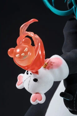 Kuma Kuma Kuma Bear Punch! - Yuna Figure (KADOKAWA Special Set Ver.) -Hot Sale Crunchyroll Store KK8371512011